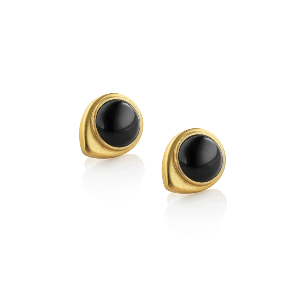 Black star sapphires and 18K yellow gold earrings, star sapphires, 18kYellow gold earrings, gemstone earrings, black earrings, star sapphires, 